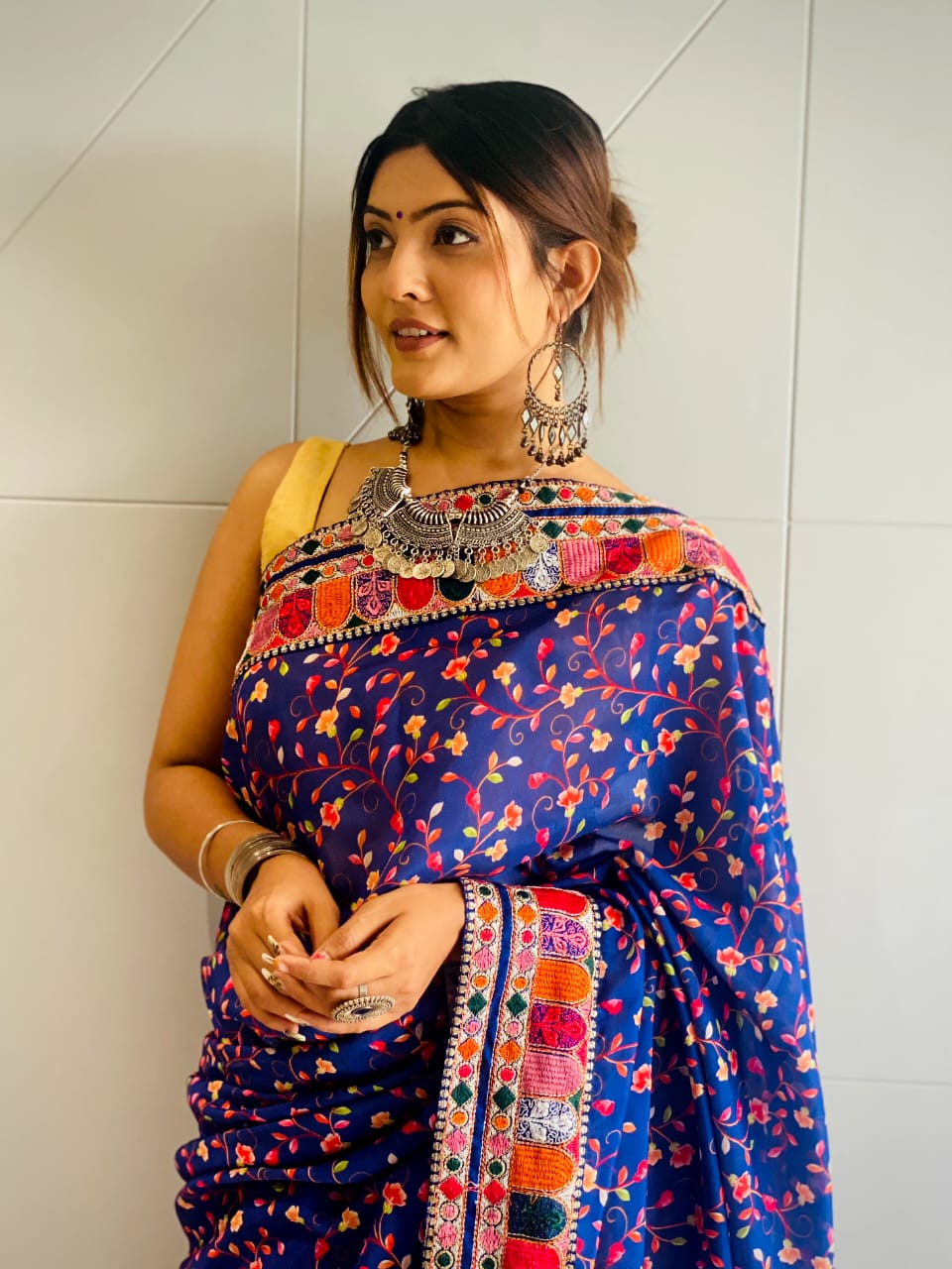 Vichitra silk with border blouse 